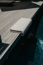 Maslin Pool Seat